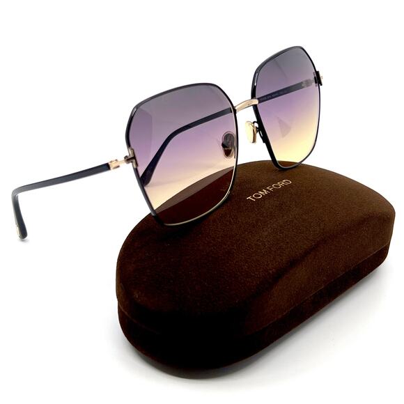 New, TOM FORD Claudia-02 Sunglasses TF839 01B Authentic - Picture 1 of 12